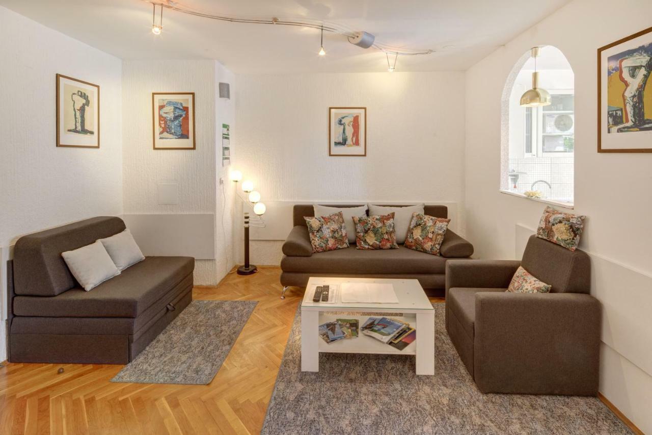 Apartman Осиек Экстерьер фото