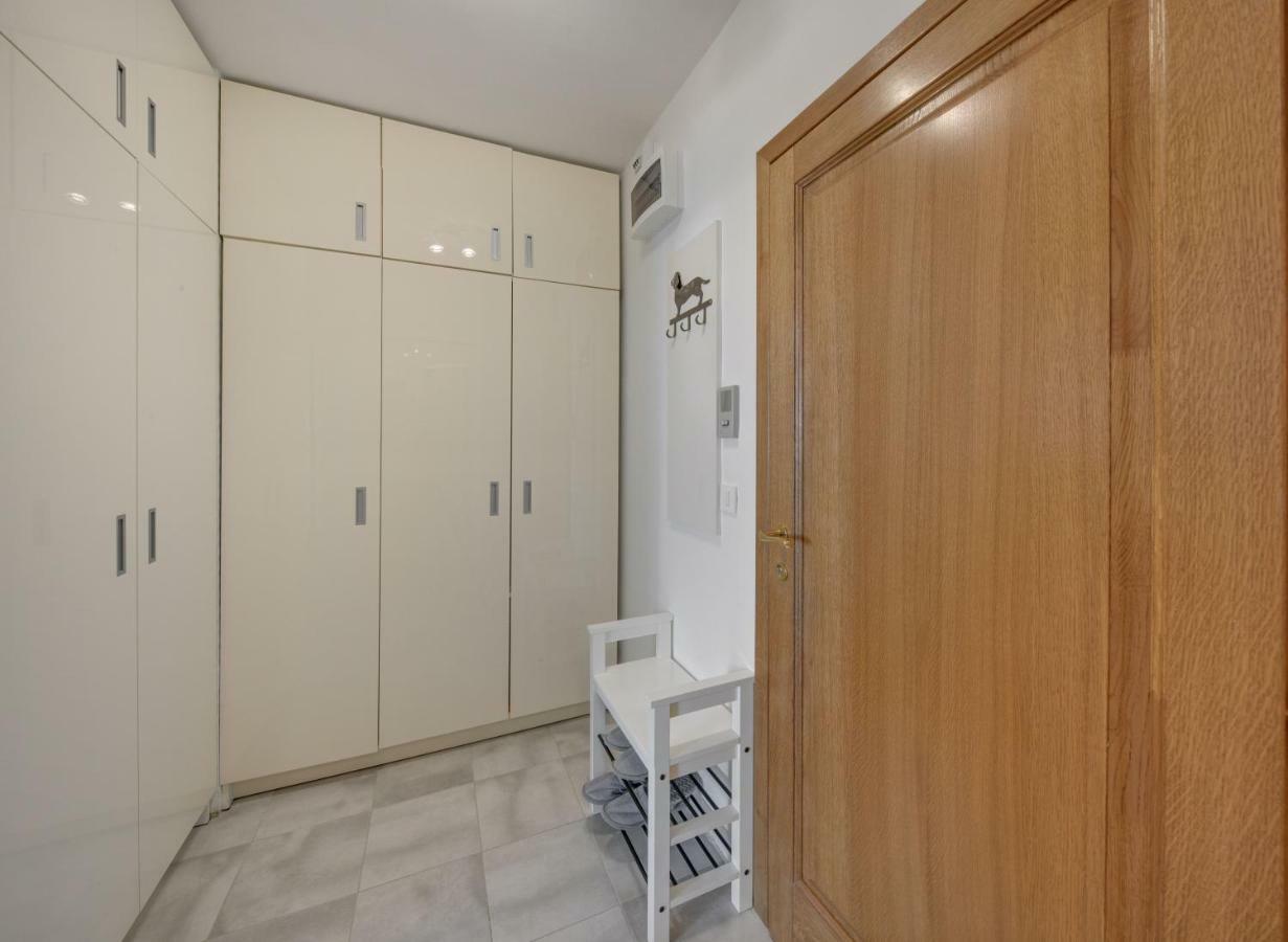 Apartman Осиек Экстерьер фото