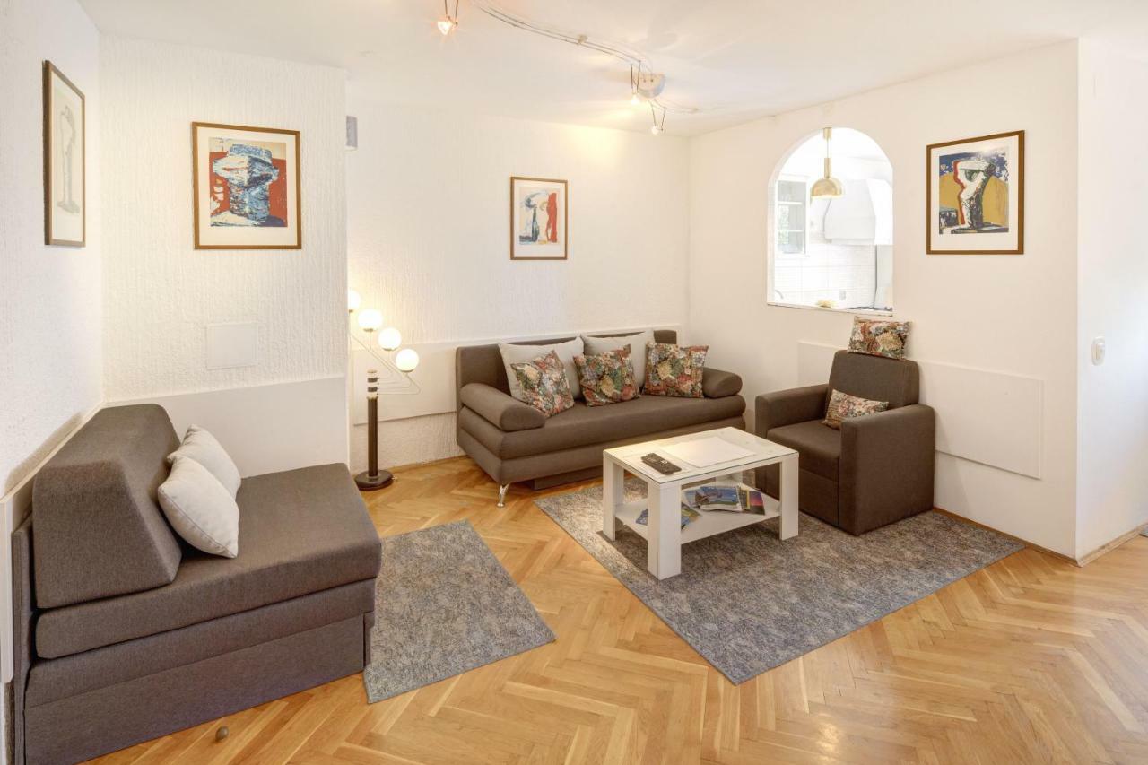 Apartman Осиек Экстерьер фото